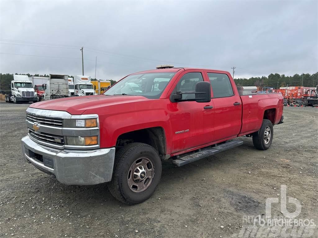 Chevrolet 2500 Caja abierta/laterales abatibles