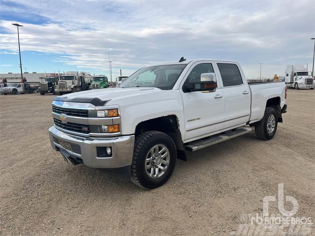 Chevrolet 2500HD Caja abierta/laterales abatibles