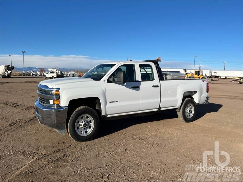 Chevrolet 3500 Caja abierta/laterales abatibles