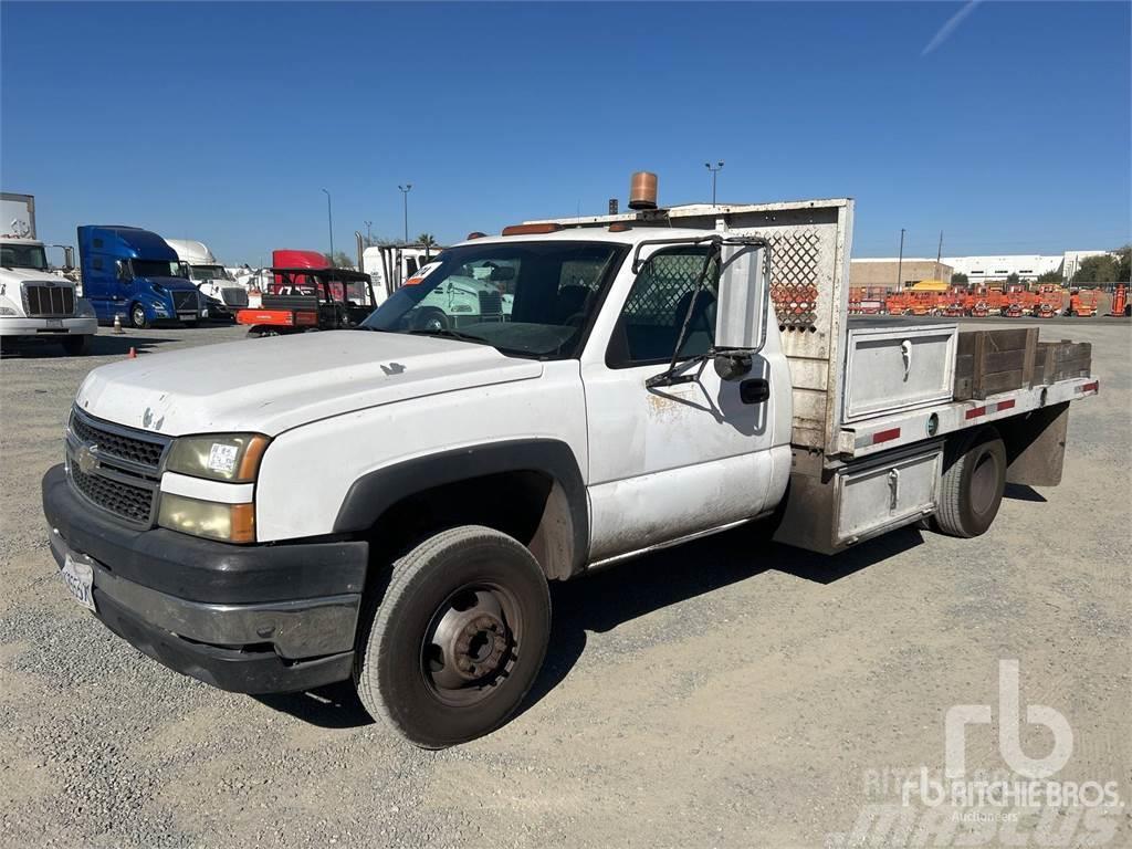 Chevrolet C3500 Camiones de cama baja