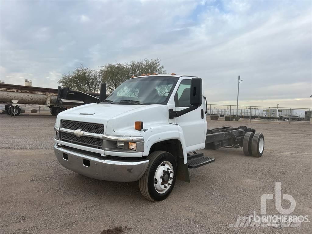 Chevrolet C5500 Camiones con chasís y cabina