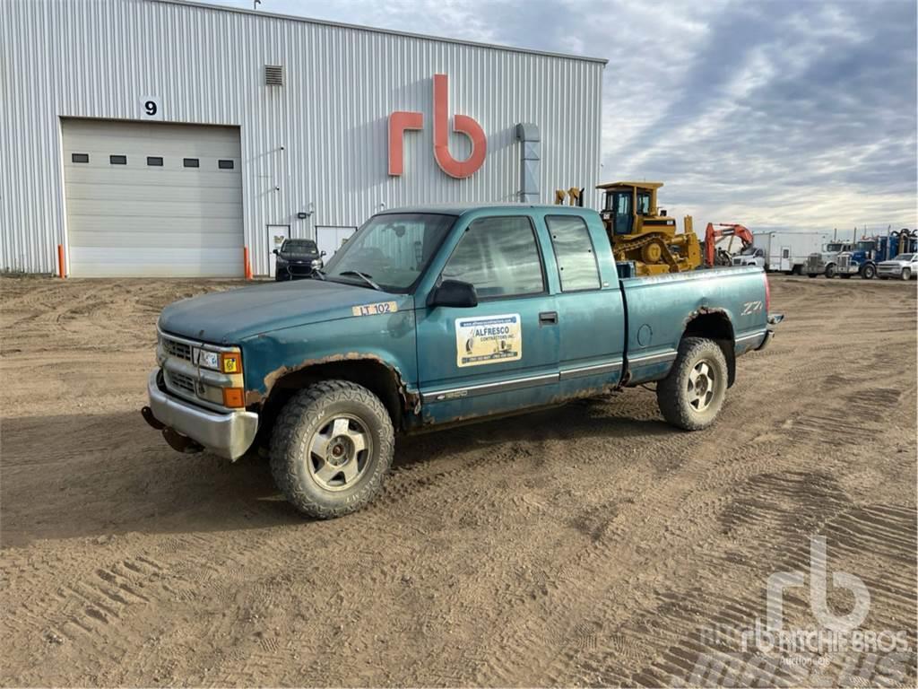 Chevrolet K1500 Caja abierta/laterales abatibles