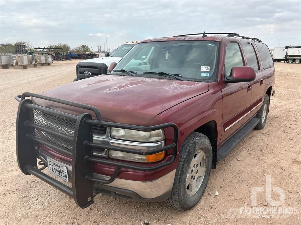 Chevrolet SUBURBAN Caja abierta/laterales abatibles