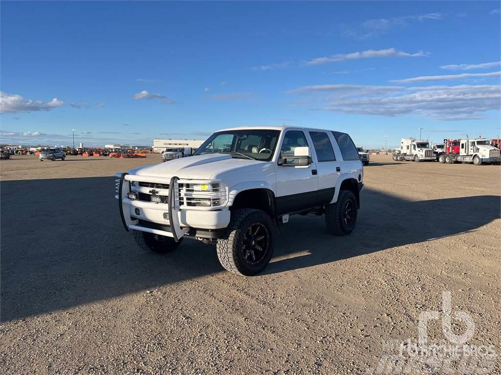 Chevrolet TAHOE Caja abierta/laterales abatibles