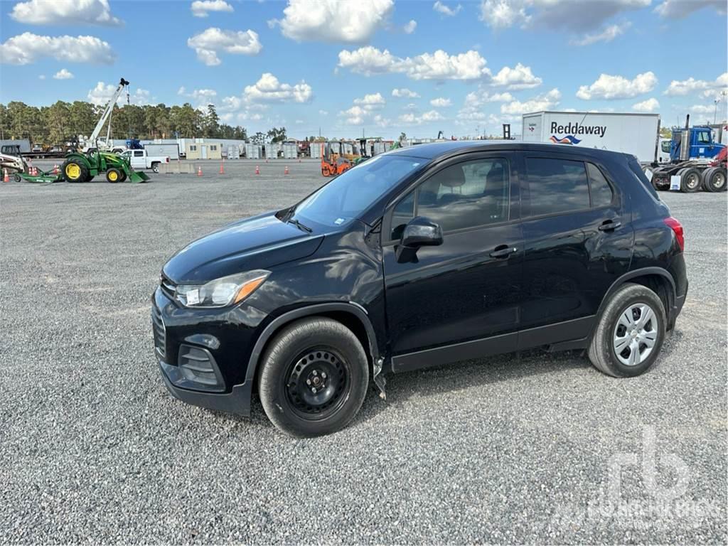 Chevrolet TRAX Caja abierta/laterales abatibles