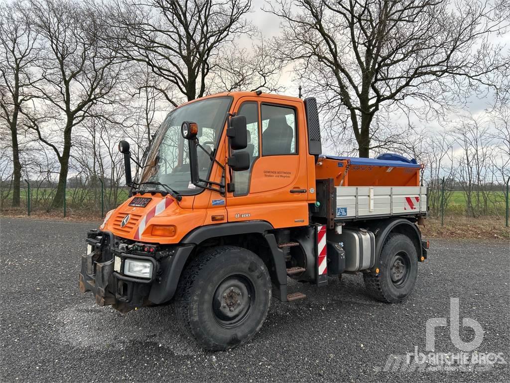 Daimler UNIMOG Camiones de cama baja