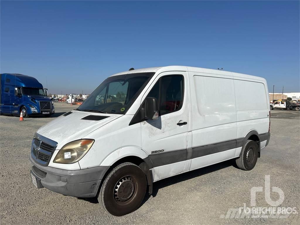 Dodge SPRINTER Camiones con temperatura controlada