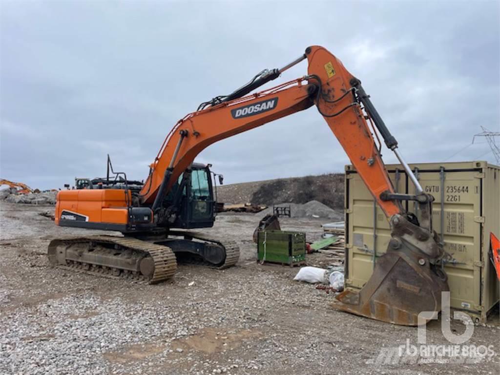 Doosan DX225LC Excavadoras sobre orugas