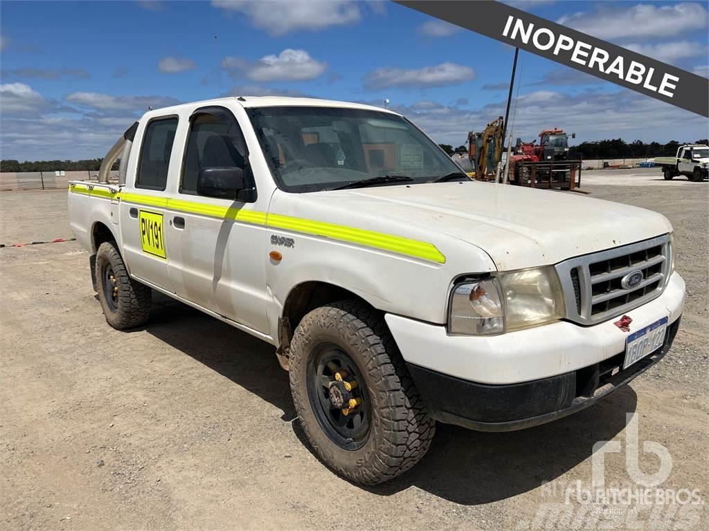 Ford COURIER Caja abierta/laterales abatibles