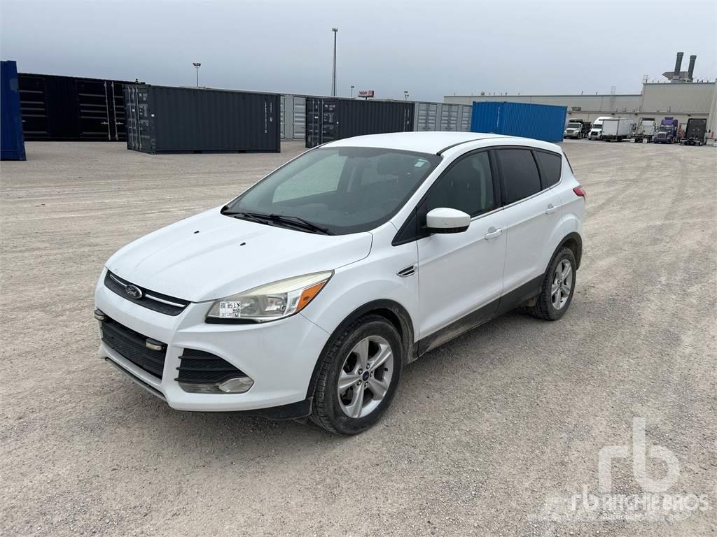 Ford ESCAPE Caja abierta/laterales abatibles