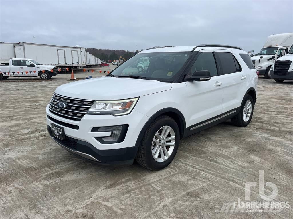 Ford EXPLORER Caja abierta/laterales abatibles