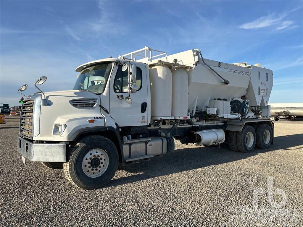 Freightliner 108SD Camiones de concreto