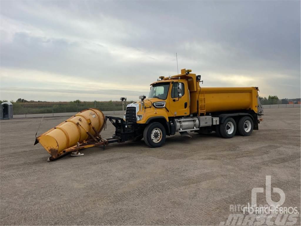 Freightliner 114SD Hojas y cuñas quitanieves