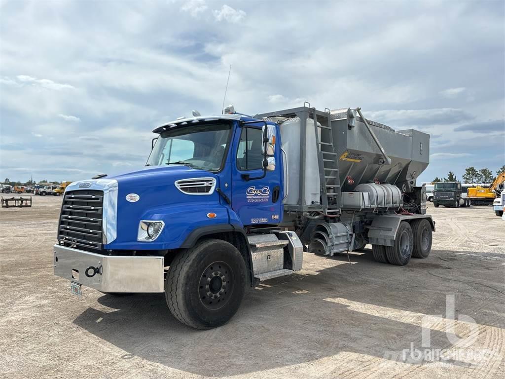 Freightliner 114SD Camiones de concreto