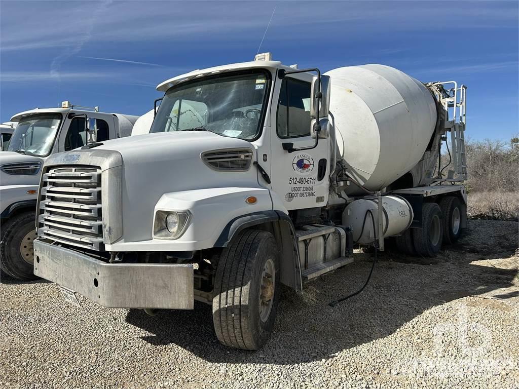 Freightliner 114SD Camiones de concreto