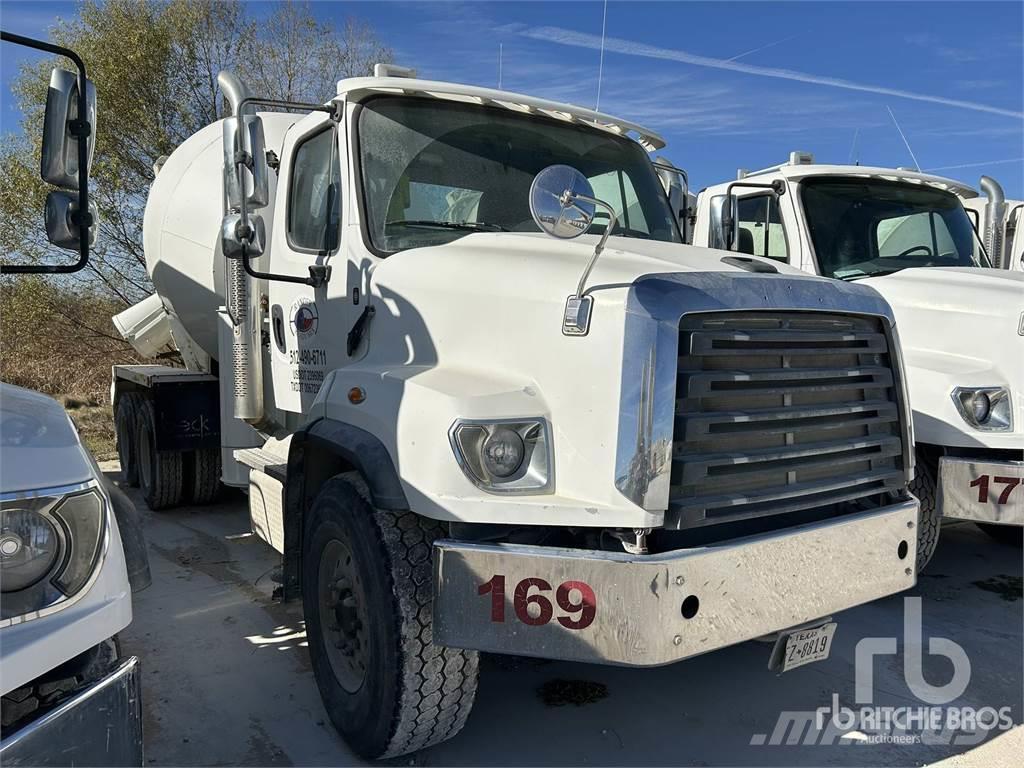 Freightliner 114SD Camiones de concreto