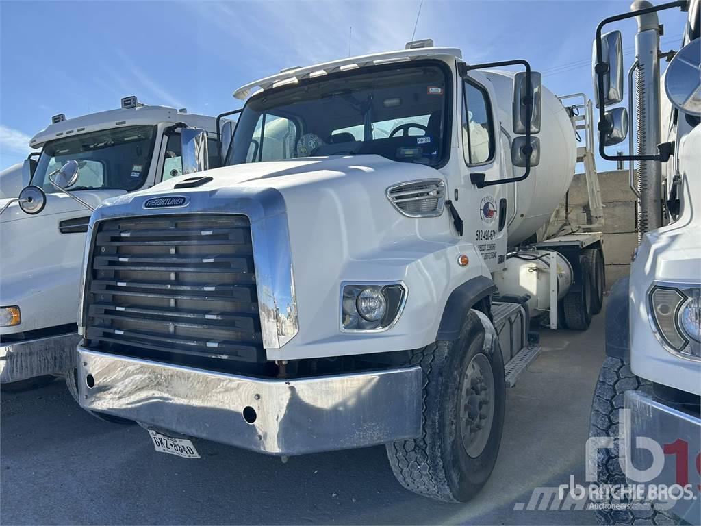 Freightliner 114SD Camiones de concreto