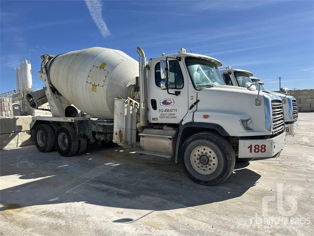 Freightliner 114SD Camiones de concreto