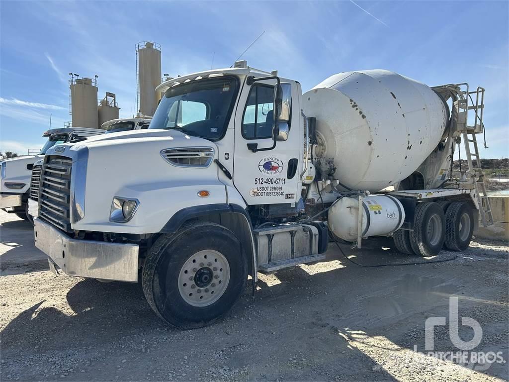 Freightliner 114SD Camiones de concreto