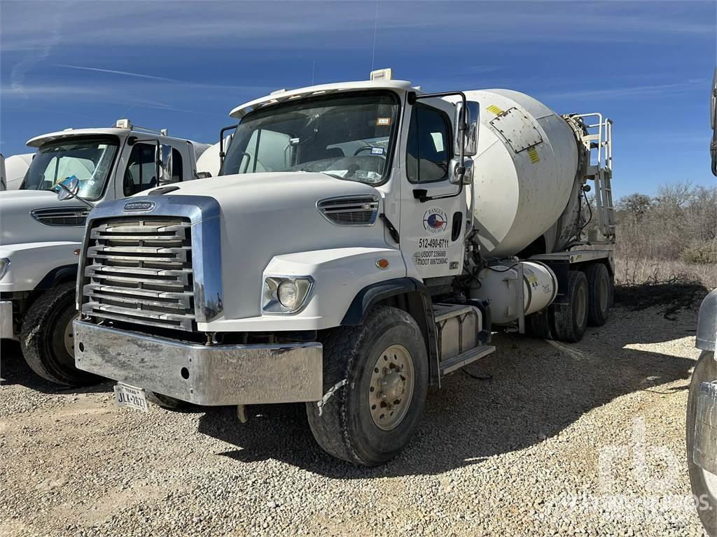 Freightliner 114SD Camiones de concreto