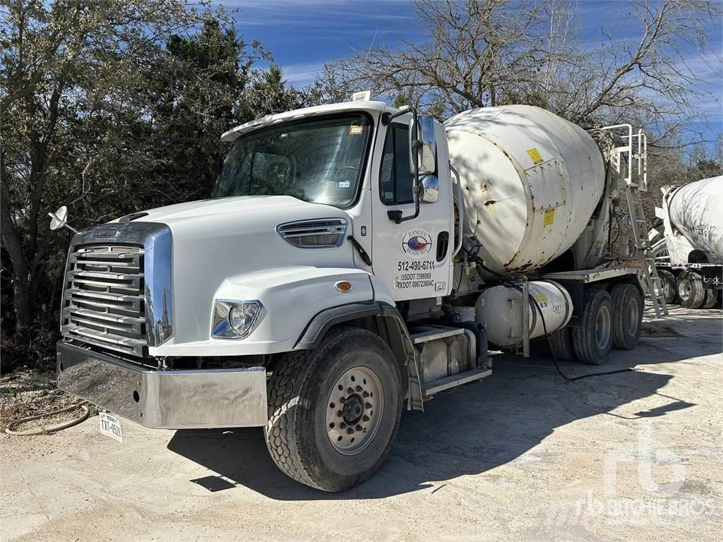 Freightliner 114SD Camiones de concreto