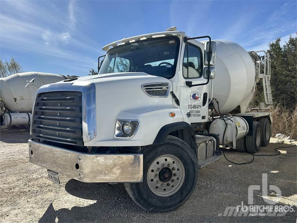 Freightliner 114SD Camiones de concreto