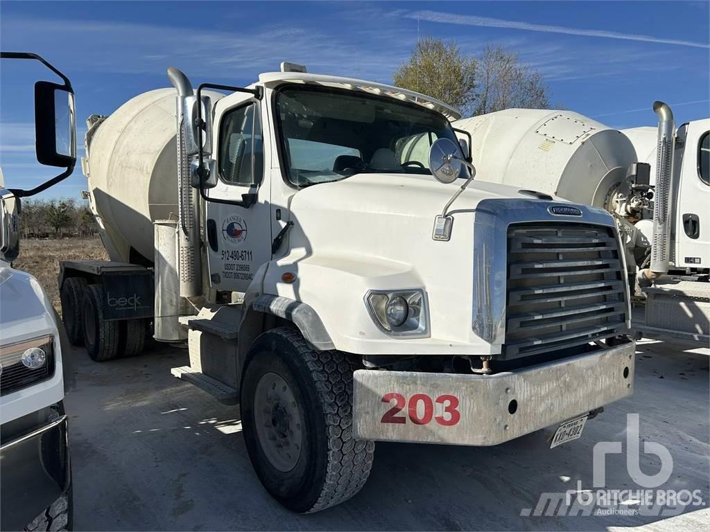 Freightliner 114SD Camiones de concreto