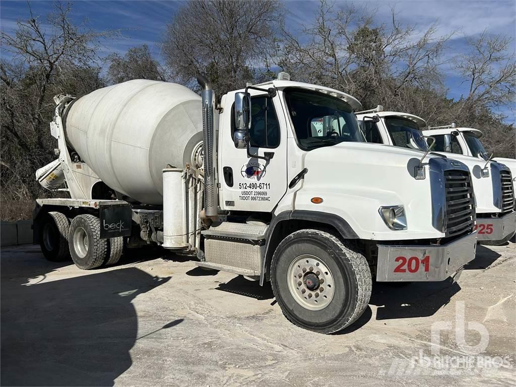 Freightliner 114SD Camiones de concreto