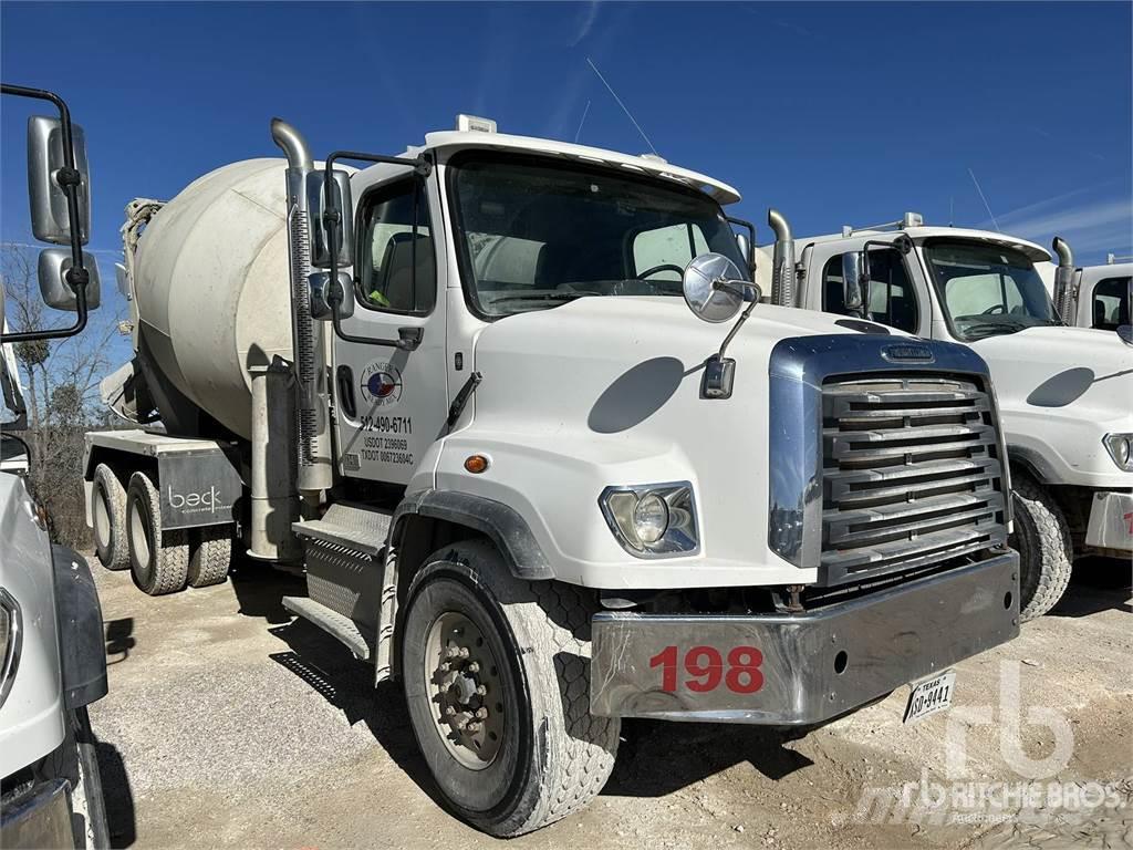 Freightliner 114SD Camiones de concreto