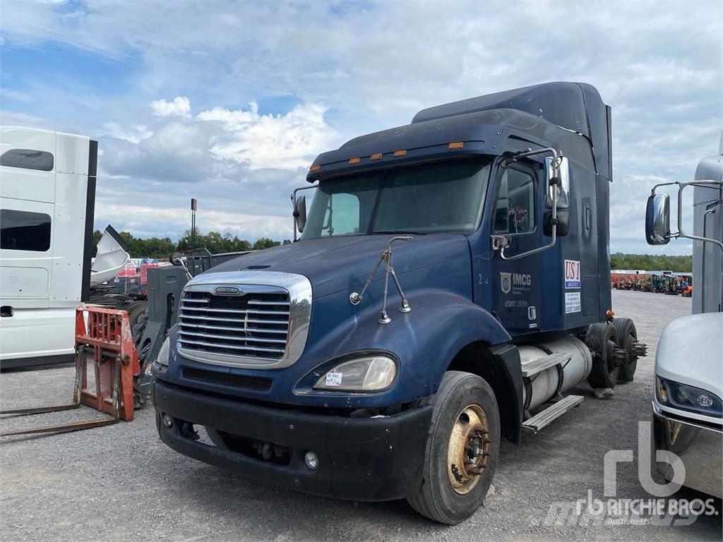 Freightliner COLUMBIA Camiones tractor