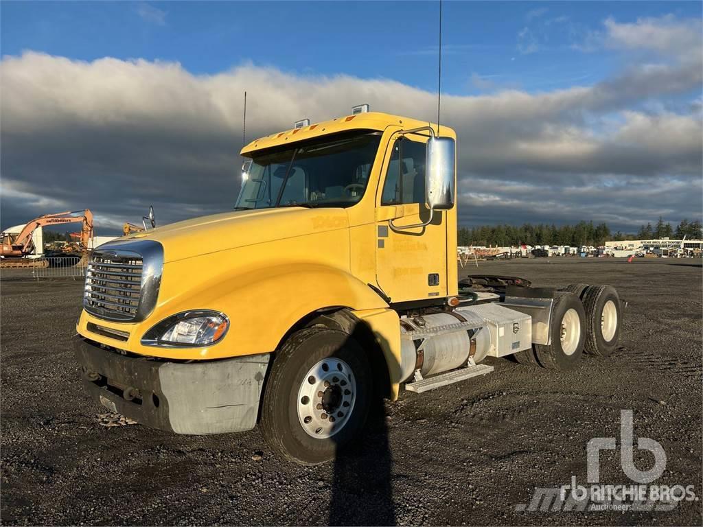 Freightliner COLUMBIA Camiones tractor