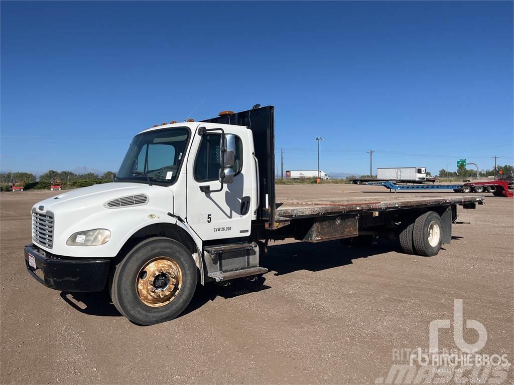 Freightliner M2 Camiones de cama baja