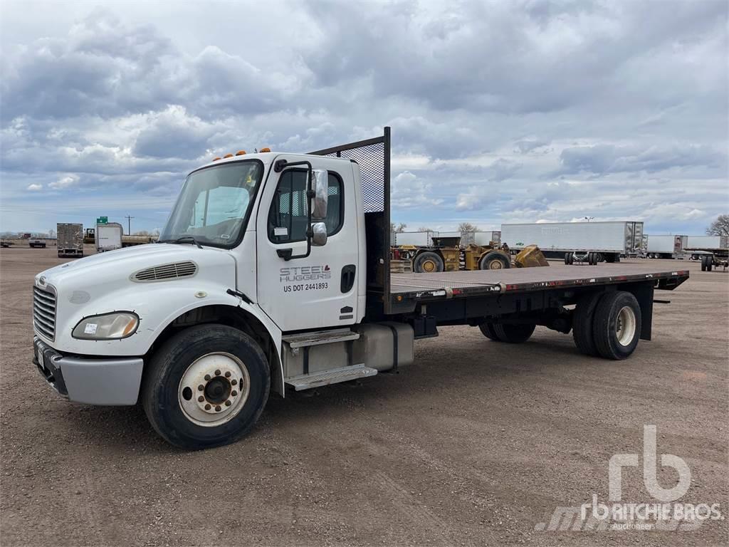 Freightliner M2 Camiones de cama baja