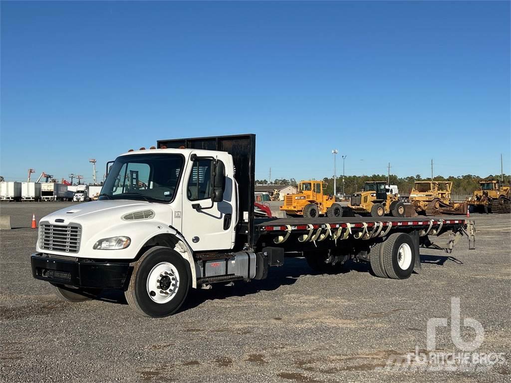 Freightliner M2 Camiones de cama baja