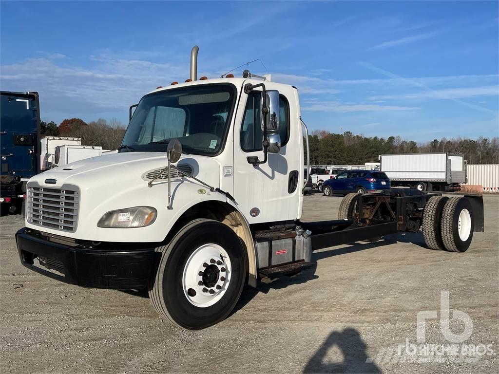 Freightliner M2106 Camiones de reparto de bebidas