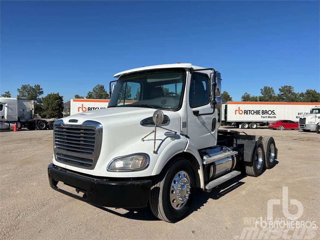 Freightliner M2112 Camiones tractor