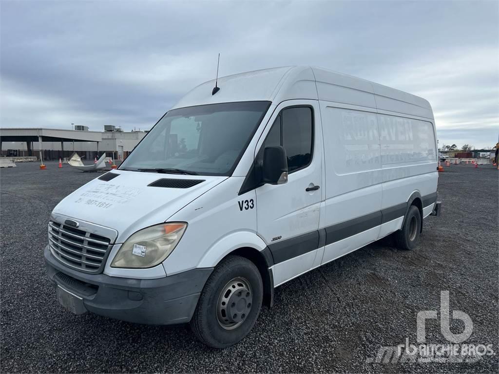 Freightliner SPRINTER Camiones con temperatura controlada