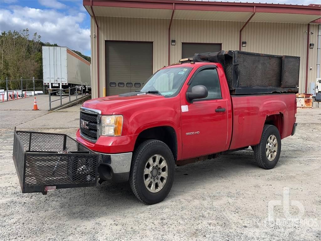 GMC 3500HD Caja abierta/laterales abatibles