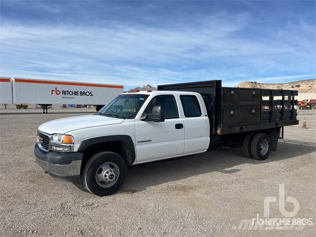 GMC 3500HD Camiones de cama baja