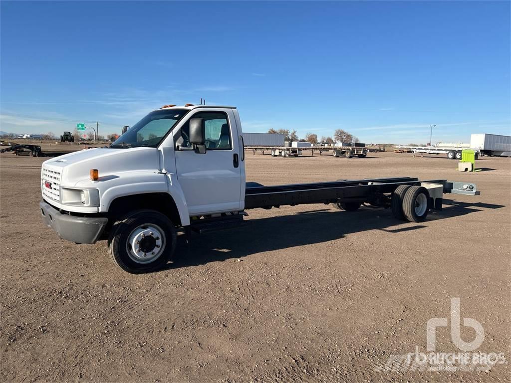 GMC C5500 Camiones con chasís y cabina