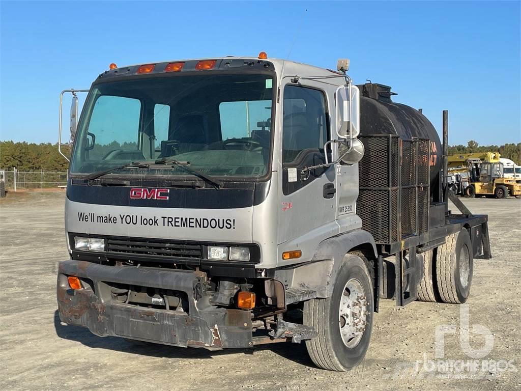 GMC T7500 Rociadoras de asfalto