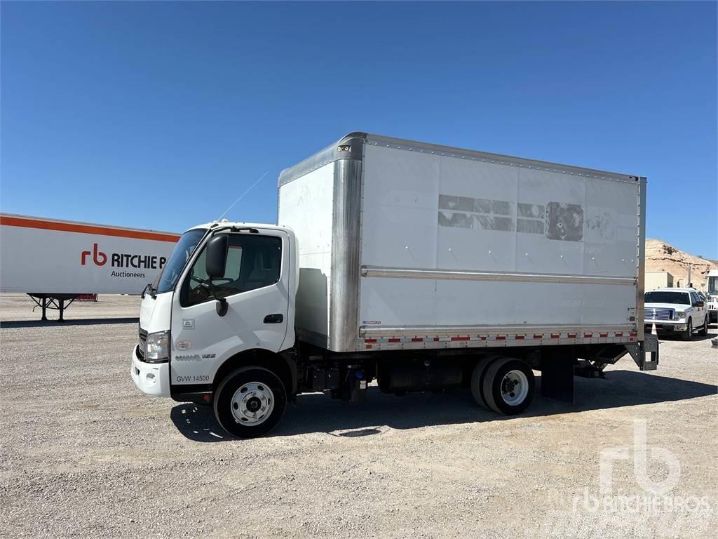 Hino 155 Furgonetas cerradas