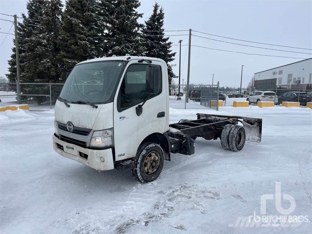 Hino 155 Furgonetas cerradas