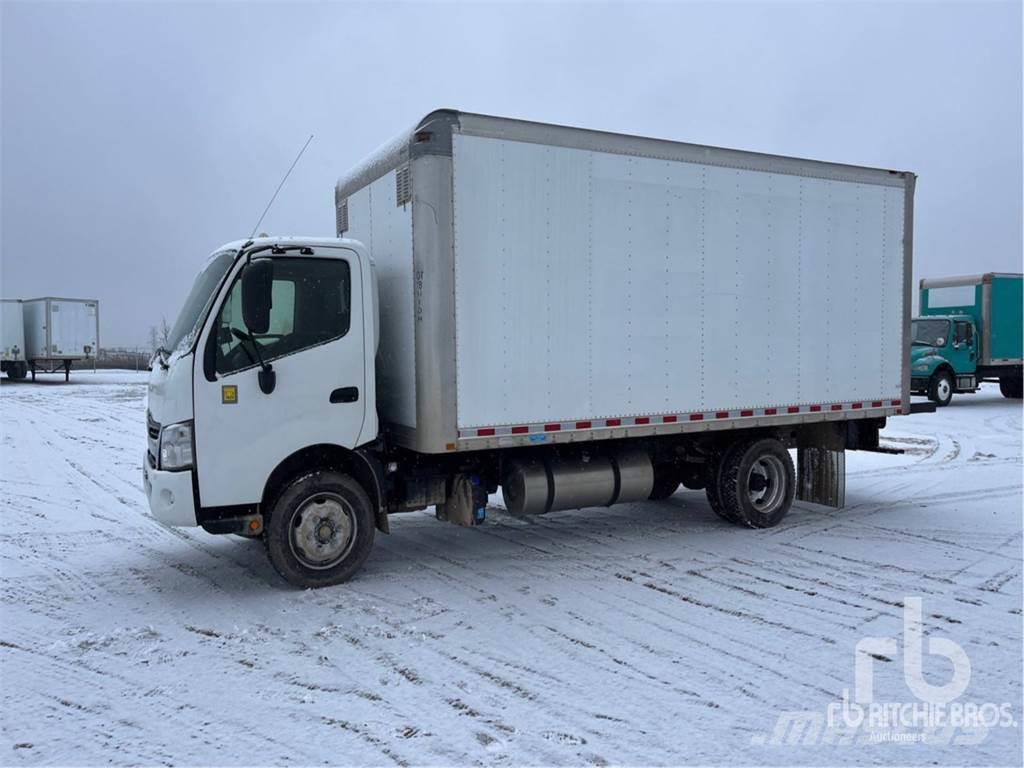 Hino 195 Furgonetas cerradas