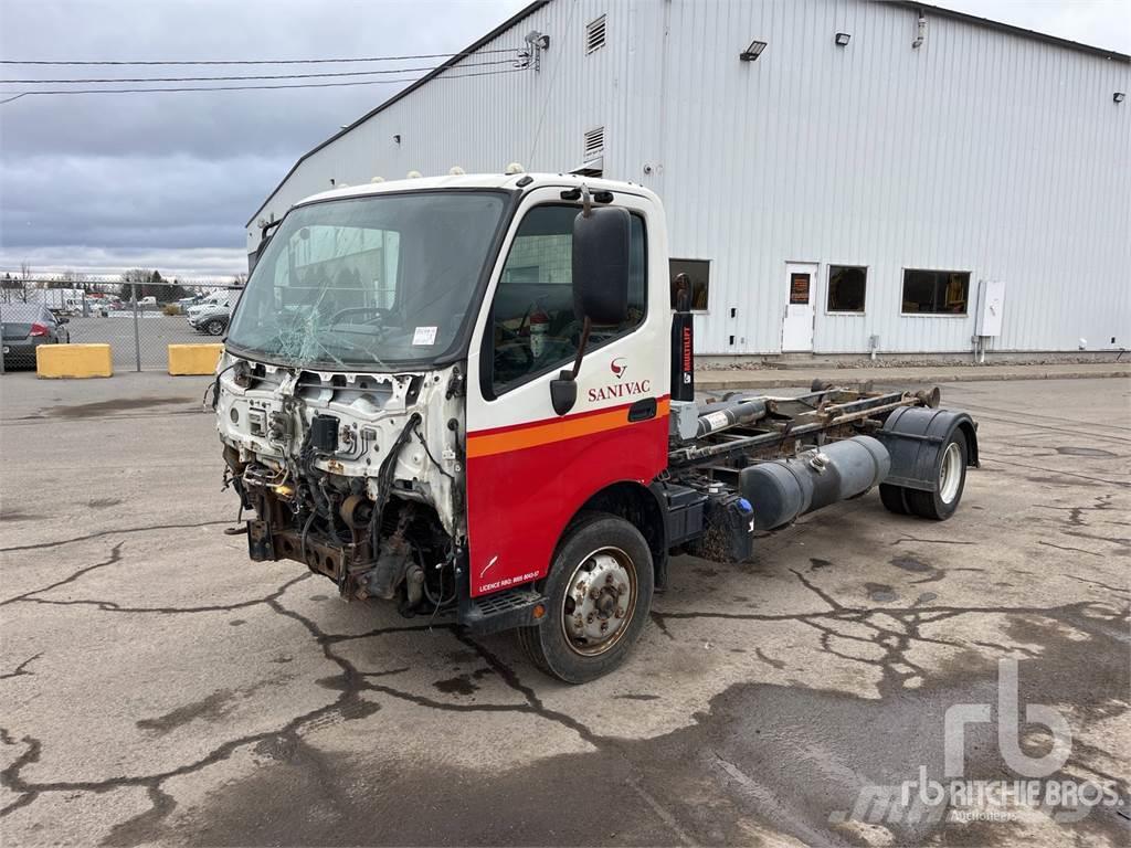 Hino 195 Camiones elevadores de gancho