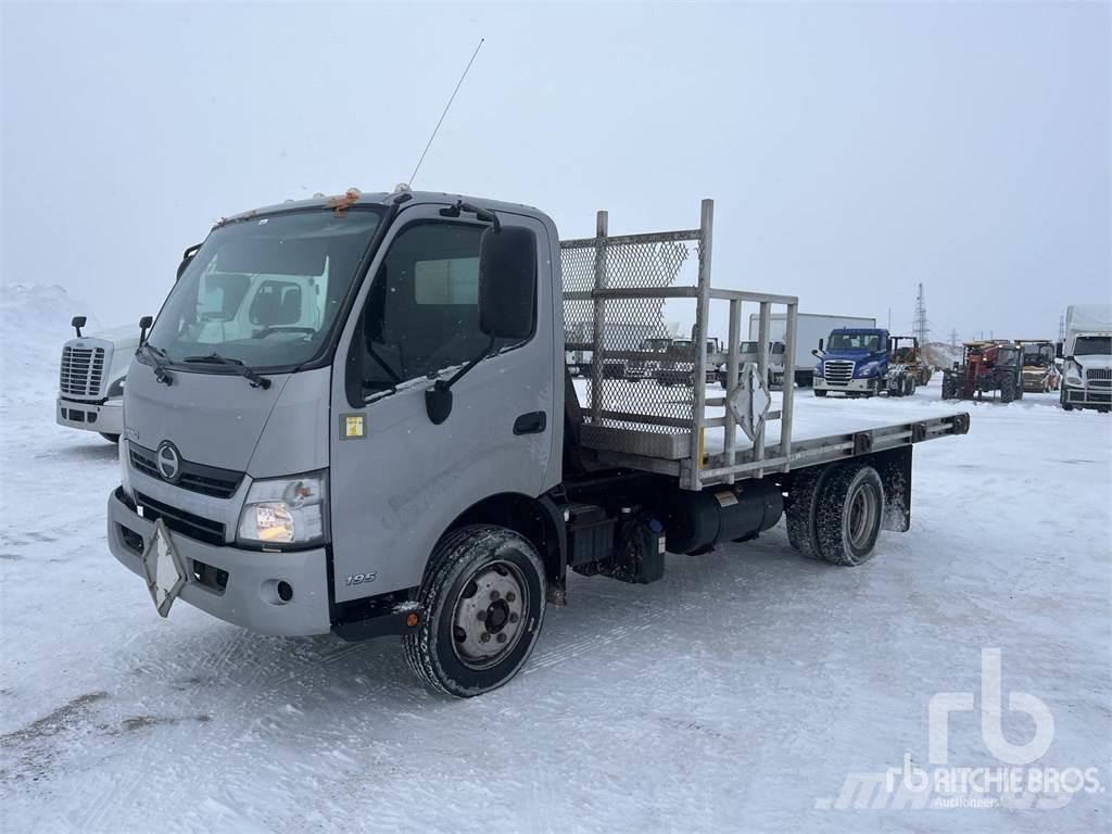 Hino 195 Camiones elevadores de gancho