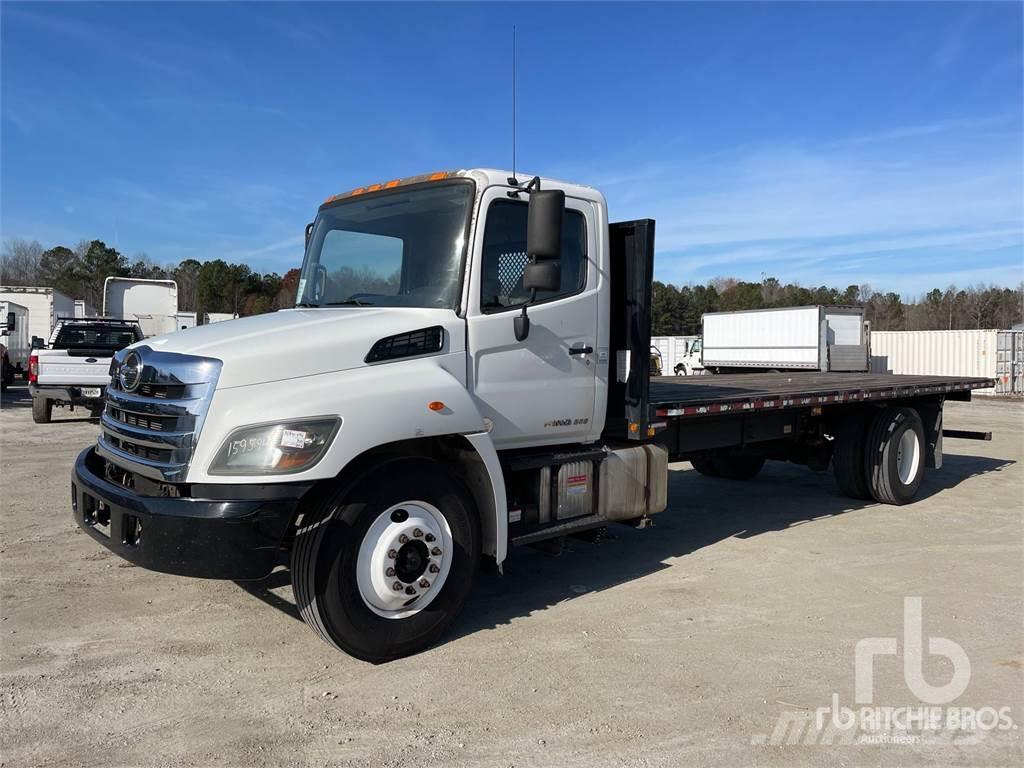 Hino 268 Camiones de cama baja