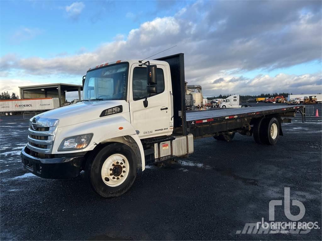 Hino 268 Camiones de cama baja