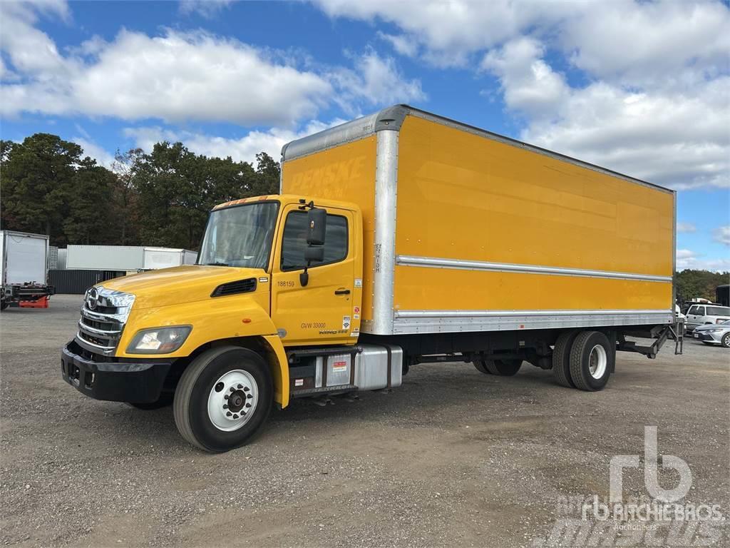 Hino 338 Furgonetas cerradas