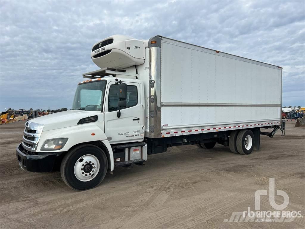 Hino 338 Furgonetas con temperatura controlada